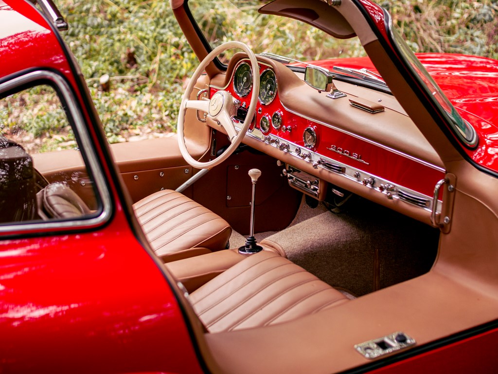 300SL Interior